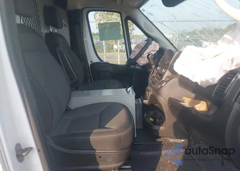 2024 Ram Promaster 2500 Tradesman Low Roof 136 Wb W/Pass Seat from USA, damaged, VIN 3C6LRVVG6RE116370